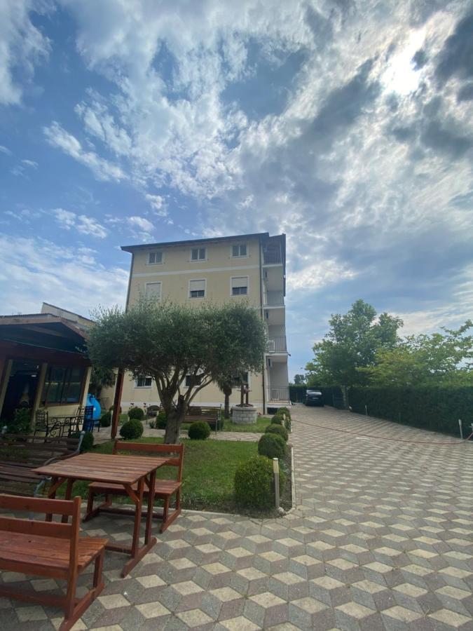 Hotel As Shkodër 外观 照片